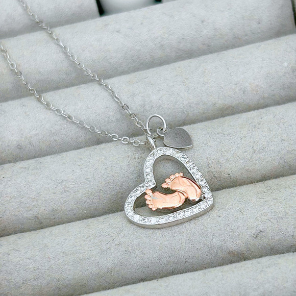 To My Mommy Necklace S925 Silver Baby Feet Pendant Gift for Mom-to-Be - Picture 4 of 6
